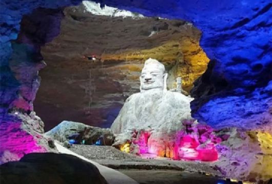 重庆天眼洞花岭风景区+地心探险极地一日游【2-6人小团】【[品质亮点]：含门票，您不操心繁琐的排队购票事情及等待苦恼，旅游管家为您操办一切，没有后顾之忧。】