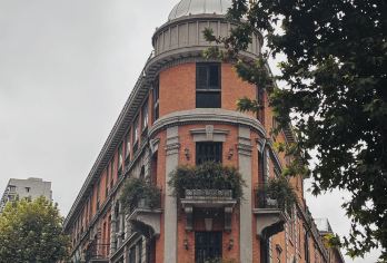 湖北武汉大学+东湖樱花园+楚河汉街+黎黄陂路一日游可英文服务【可提供英文及小语种导游服务-往返接送-可选导游-可代订门票】