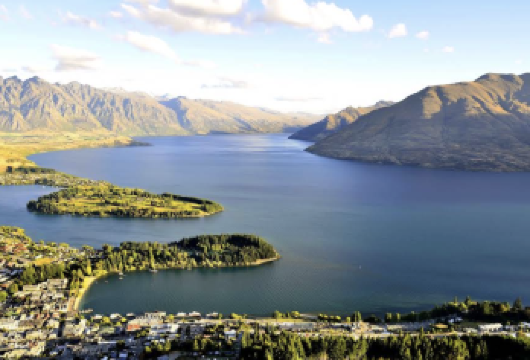 新西兰皇后镇木桶温泉-瓦卡蒂普湖可定制【中文专车-惬意舒适】【中文专车出行，行程自己定义，无需等待，专属贴心服务，尽享惬意旅程】