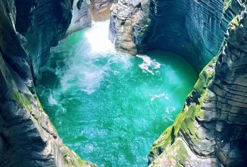 恩施地心谷一日游【2-6人私人定制/精品小包团/品质纯玩】【我们会像子路守护孔子周游列国一样守护着旅途中的您】