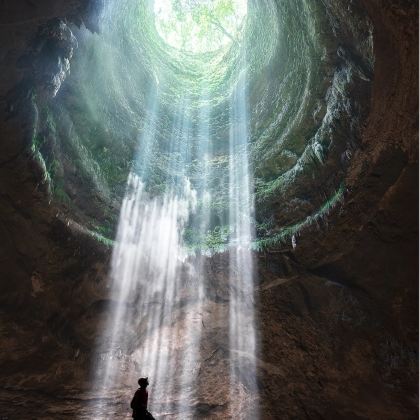 Pindul洞与Jomblang天坑一日游，享河道漂漂河体验