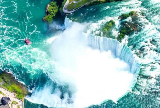 尼亚加拉瀑布加拿大豪华之旅：乘船、观光、空中缆车及午餐【体验尼亚加拉瀑布的顶级景点，包括游船之旅、瀑布后之旅和天空塔。 享受无缝衔接的豪华导览之旅，饱览壮丽全景，近距离体验瀑布探险。 一边享用美味午餐，一边欣赏令人叹为观止的尼亚加拉瀑布美景，让您的尼亚加拉之旅真正难忘。】