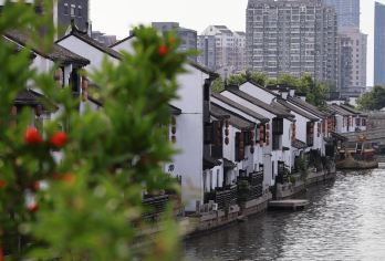 无锡鼋头渚风景区+灵山大佛+蠡园+灵山胜境一日游-可英文服务【打卡灵山大佛，邂逅震撼奇观，收获心灵慰藉】