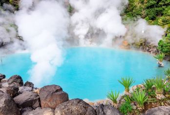 别府地狱温泉×汤布院童话镇一日游｜如意轮寺+金鳞湖｜福冈出发【行程含海地狱+灶地狱门票，轻松游玩别府地狱】