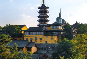 【南京鸡鸣寺门票+讲解+送平安福】【南朝四百八十寺，寺首在鸡鸣】