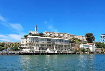 美国旧金山金门大桥+恶魔岛+双子峰1日游【[绝色风光]一路饱览山海画卷！旧金山地标与海岸盛景无缝衔接！帧帧皆壁纸，随手拍都是大片质感！】