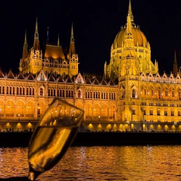 匈牙利布达佩斯-多瑙河三镇精华线-包车-精选