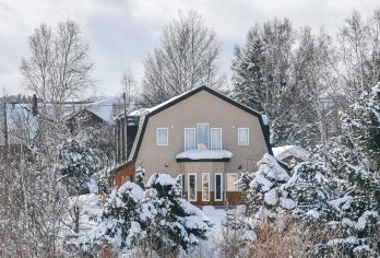 日本札幌往返大雪山国家公园-可小樽登别富良野北海道包车-精选【包车一日游，解锁旅行新方式！独立车辆配备经验丰富的老司机，为您量身打造专属行程。】