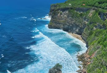 巴厘岛南部（悬崖公路/Melasti沙滩/悬崖餐厅/情人崖）【[品质保障]精选老司机，贴心负责，安全可靠!】