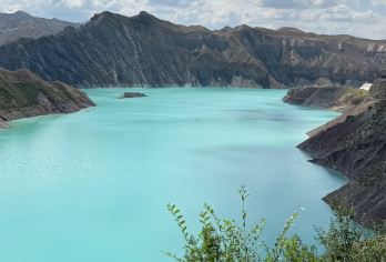 新疆昌吉回族自治州S101百里丹霞观景台+肯斯瓦特景区一日游【一天就去一个地方，乌市周边游 省时省心省力】