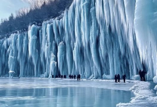 【盛世冰挂】南太行通天峡赏冰挂一日游【冬日限定奇观，天然蓝冰秘境，随手出大片！】