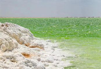 格尔木察尔汗盐湖+翡翠湖一日游【双湖深度游•可选精品小团】【1，双湖深度畅玩3小时~让您尽情沉浸其中】