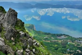 昆明石林风景区+抚仙湖一日游【二环内接送|满5人赠送游船】【[品质纯玩]原创优选线路，当地旅行社品质保障，真纯玩，游览时间充足，尽享休闲时光，24小时管家服务。】