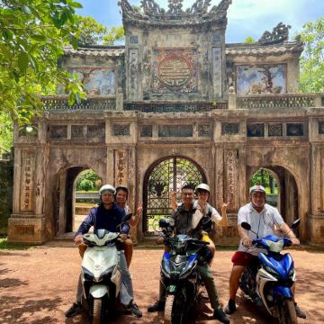 顺化乡村与Hai Van Pass摩托车探险之旅