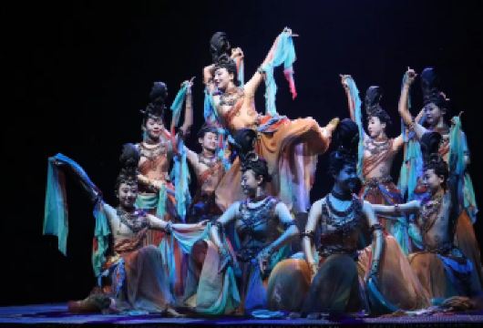 西安世博园千古情半日游【私家团+三环内上门接送+多场次可选】【[行程灵活]可根据自身情况灵活安排出发时间、游览时长等，游玩体验更加舒适自在】