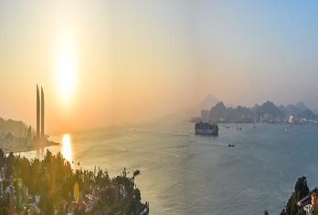 厦门15人团帆船出海+音乐广场+十里长堤+老院子1日游【厦门15人团帆船出海+音乐广场+十里长堤+老院子1日游】