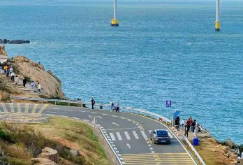 中国福建福州平潭岛一日游【乐游臻选·平潭蓝一日游(A线)】【摄影爱好者们眼里的绝妙景致，网红打卡地--北部湾生态廊道】