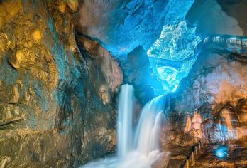 云南九乡一日游【二环上门接▼赠送索道▼纯玩团▼金牌导游】【[游玩品质]真正纯玩，无购物，给游客充足时间饱览美景，身临其境感受地下溶洞地貌奇观！】