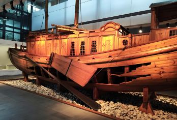 上海博物馆+上海航海博物馆+滴水湖一日游【专车接送|行程可调|可定制行程】