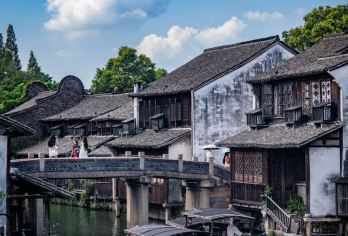 乌镇东栅+南浔古镇小包团一日游【一天游玩2大5A级水乡古镇，同时可欣赏到南浔水乡的唯美夜景。】