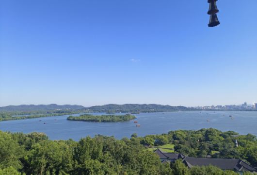 杭州西湖+雷峰塔一日游【船游西湖 登雷峰塔 灵隐寺飞来峰】【纯玩不进店 天天发班，旅行社直发 不转团不卖团 专线专职导游；】