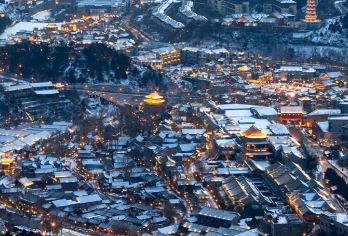 【元旦古北水镇跨年1日游 】免门票 跨年音乐会-跨年无人机【[跨年]15点集合出发，保证纯玩无购物，无套路，纯净旅游】