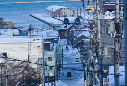 北海道小樽包车一日游|船见坂 小樽运河 出拔小路 八音盒【服务时间：本产品为中文司机专车出行，服务时长为10小时，包括往返接送、景点参观及用餐时间】