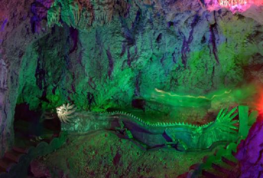 龙宫+安顺古城一日游/含午餐.含门票/游船/电瓶车和上行电梯【龙宫+安顺古城一日游】