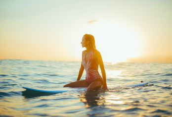 深圳西涌国际滨海旅游区一日游【20人小团·排球/冲浪嗨不停】【[西涌度假区]超长海岸线、沙滩飞盘、排球、冲浪等套餐任您选择】