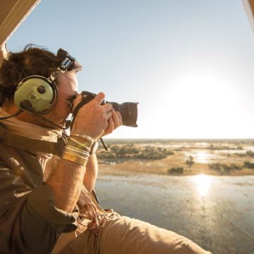 博茨瓦纳奥卡万戈：直升机+独木舟+驱车一日猎游