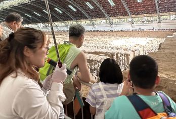 兵马俑+丽山园错峰5H大咖讲解精品15人小团无购物含耳麦【[驻馆讲解]慢生活 深度讲解5H让你了解秦始皇的浓厚历史！】