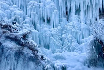水瀑沟冰瀑太行冰韵保定水瀑沟冰瀑打卡-恋乡生活太行水镇【纯玩无购物】