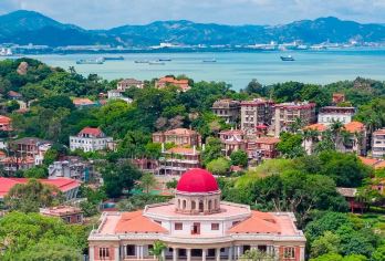 鼓浪屿豪华往返船票+酒店往返接送+纯玩讲解【包含:往返船票、酒店到码头车费、百分之百纯玩无套路】