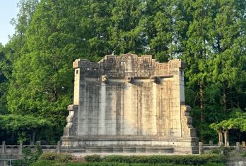 钟山风景区一日游【精品小团+深度讲解】【[品质保障]优选商品，品质拒绝购物 、无自费】