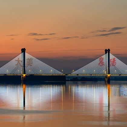 【2-6人小团】上门接送/古隆中+昭明台+古城墙+卫东机械厂