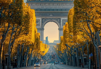 法国巴黎卢浮宫+杜乐丽花园+亚历山大三世桥+凯旋门一日游【原创线路，经典金三角线（文化+地标）】