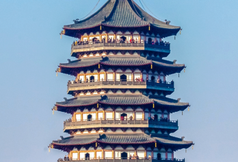 【纯玩】断桥+西湖游船+三潭印月+苏堤+雷峰塔+品藕粉【漫游路线：长桥公园出发-登雷峰塔观西湖全景-漫步苏堤-乘船登三潭映月岛-乘船前往断桥打卡。】