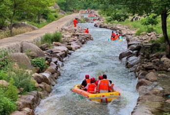 平顶山尧山大峡谷漂流一日游【郑州起止，送水瓢】【全长约9公里，强烈推荐，全程大约2.5-3小时的漂流时长，清凉一整个夏天】