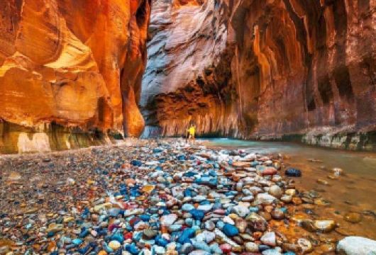 美国私享行-Vegas地标深度游[火焰谷+七彩石]-安全无忧【专业行程定制，精选热门景点，高效游玩不走回头路，贴心服务保障，轻松】