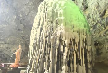 河池巴马百魔洞+长寿村+盘阳河+仁寿文化源一日游可英文服务【可提供英文及小语种导游服务-往返接送-可选导游-可代订门票】