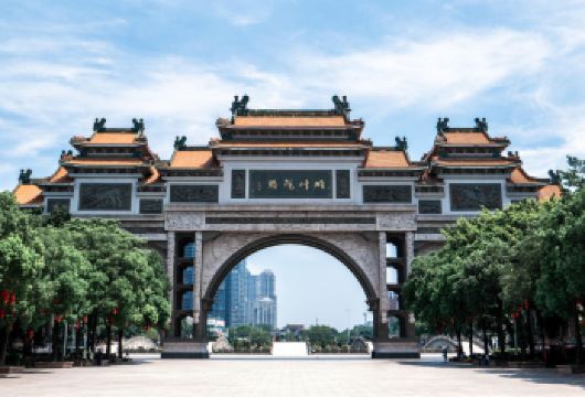 顺德清晖园+逢简水乡+顺峰山+欢乐海岸一日游|私家团上门接送【私家旅行：一单一团，不拼客，专属旅行； 品质服务：5座/7座车上门接送，专职司机护航】