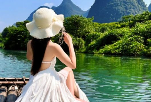 桂林+遇龙河竹筏漂游+漓江+相公山【8人小团丨私家团可选】【至多8人｜臻选轻旅团 纯玩｜弹性行程可自由定制】