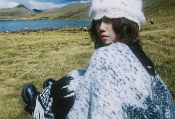 「财神祈福」思金拉措私享包车 赠旅拍 酒店接送小众自由行【[祈福治愈]“藏地财神湖”的高山映湖、草甸含翠，既有自然之美，又有祈福的神圣感，心灵双重满足。】