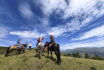 松潘牟尼沟骑马游【体验游|观景游|半日游】【骑马】