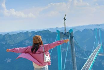 花江峡谷大桥+安顺古城一日游【亲临世界第一高桥&贵州新地标】【亲临世界第一高桥—花江峡谷大桥，见证625米的奇迹；贵州新地标，天际线的新高度,上天入地的体验！】