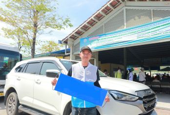 越南芽庄市区包车一日游【独立包车|24h中文管家|可选半日】【[推荐景点]法国电影《情人》取景地[五指岩]+“越南的小吴哥窟”[占婆塔]+哥特式教堂+[龙山寺]】