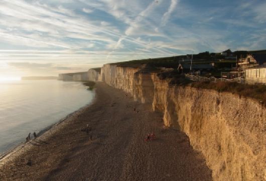 英国伦敦往返+七姐妹白崖+布莱顿小镇【全境热门路线可定制】【[全程无忧出行]包车配备专属车辆，行李存放安全便捷】