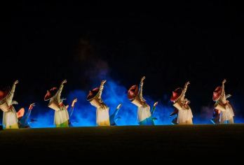 武夷山《印象大红袍》演出+区内接送+品茗体验【场次下单确定】【凉爽夜场：全程夜场，无需防晒，越晚越凉快，崇阳溪的风吹得超舒服.】