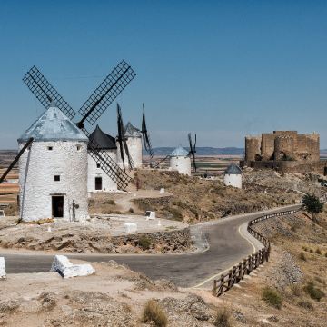 奥地利维也纳布拉迪斯拉发双城记一日游【中文司导10H服务】