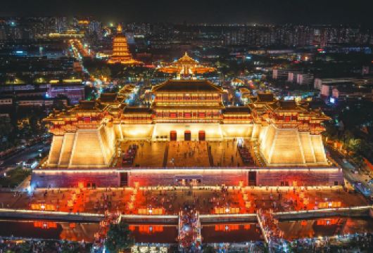 含人工讲解·龙门石窟+白马寺+应天门+名堂天堂+九州池一日游【包含龙门石窟+白马寺精品人工讲解】